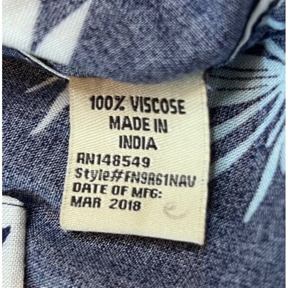 Free Planet Mens XL Navy Floral Hawaiian Short Sleeve Button-Up Shirt - Picture 2 of 7